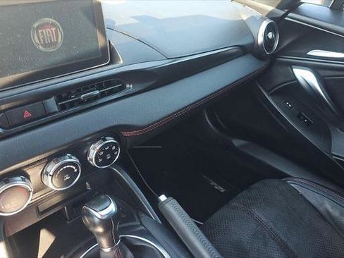 Used 2019 FIAT 124 Spider image 17