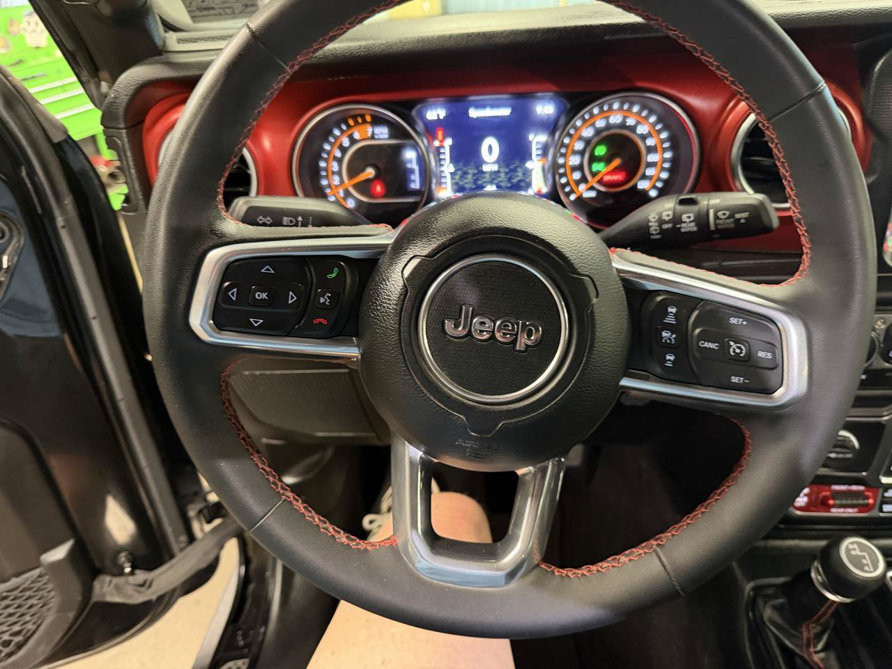 Used 2023 Jeep Wrangler Rubicon w/ Steel Bumper Group AWD/4WD image 18