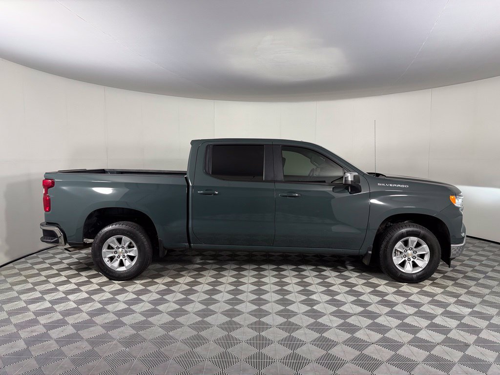 Used 2025 Chevrolet Silverado 1500 LT RWD image 5