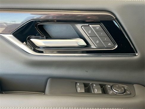 New 2026 GMC Yukon XL Elevation image 13