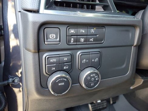 Used 2025 Chevrolet Tahoe RST w/ RST Performance Edition image 10