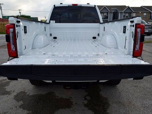 New 2025 Ford F350 Platinum w/ FX4 Off-Road Package image 21