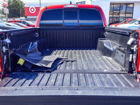 Used 2023 Toyota Tacoma SR w/ SR Convenience Package image 14