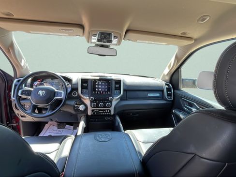 Used 2019 RAM 1500 Laramie AWD/4WD image 23