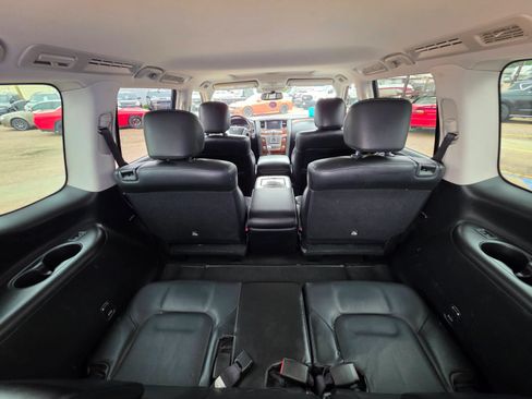 Used 2018 INFINITI QX80 4WD w/ Driver Assistance Package image 12