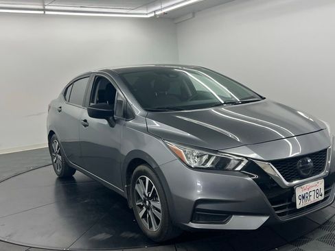 Used 2021 Nissan Versa S image 2