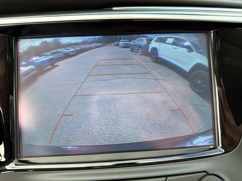 Used 2020 Buick Envision Essence image 21