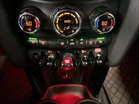 Used 2021 MINI Cooper S w/ Signature Upholstery Package FWD image 18