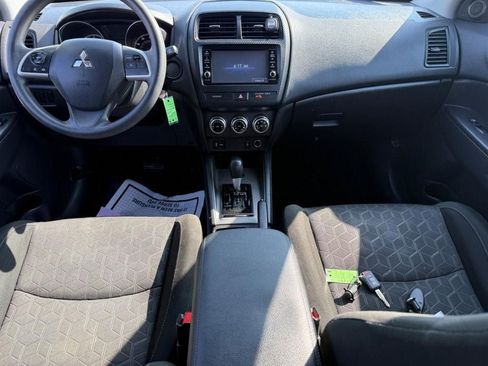 Used 2023 Mitsubishi Outlander Sport AWD image 12