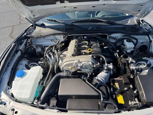 Used 2019 MAZDA MX-5 Miata Grand Touring RWD image 10