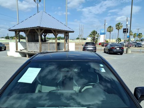 Used 2025 Toyota Camry SE w/ Convenience Package FWD image 10