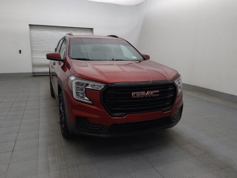 Used 2022 GMC Terrain SLE w/ Driver Convenience Package image 14
