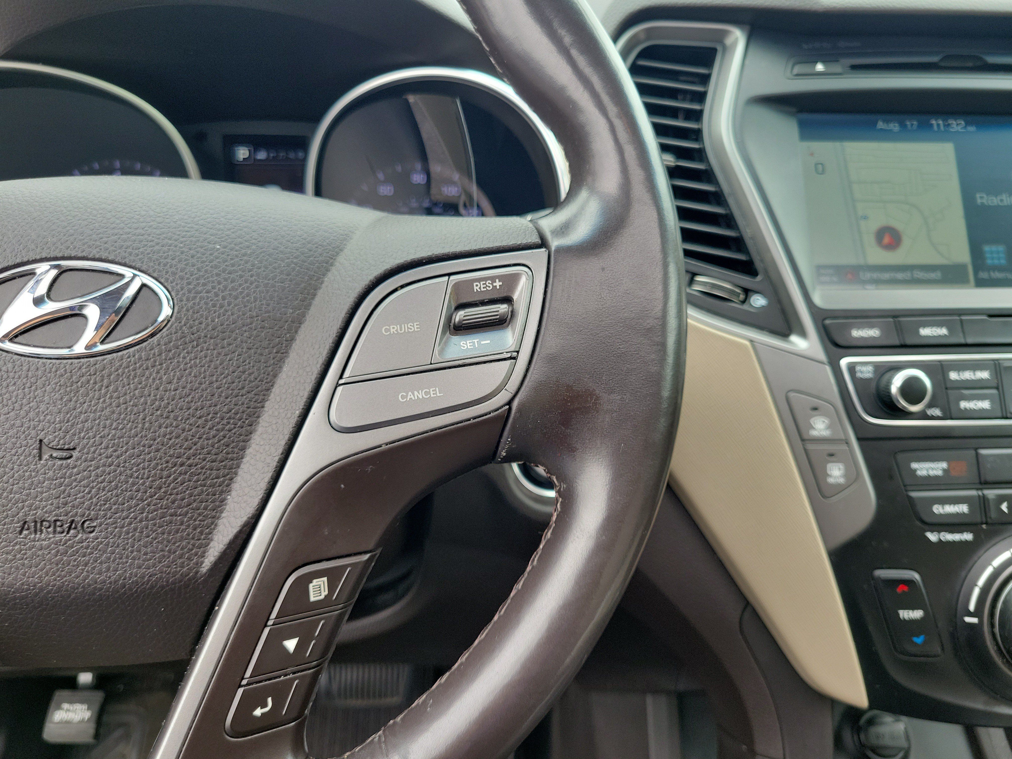 Used 2018 Hyundai Santa Fe Sport w/ 2.4L Tech Package 04 AWD/4WD image 23
