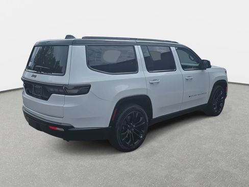 New 2026 Jeep Grand Wagoneer Summit AWD/4WD image 5