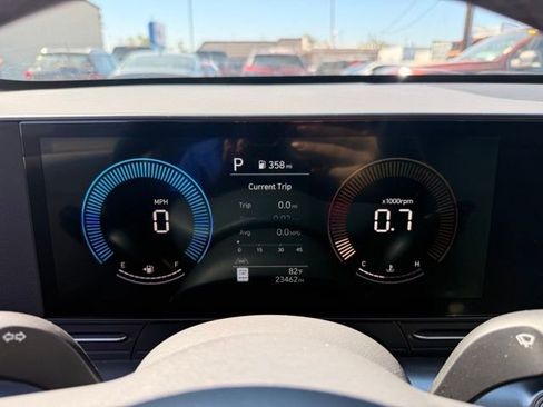 Used 2025 Hyundai Kona SEL image 16