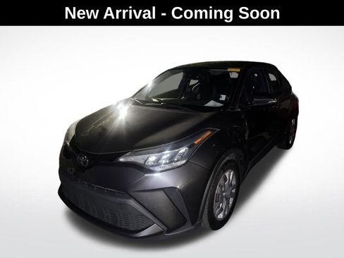 Used 2021 Toyota C-HR LE image 2