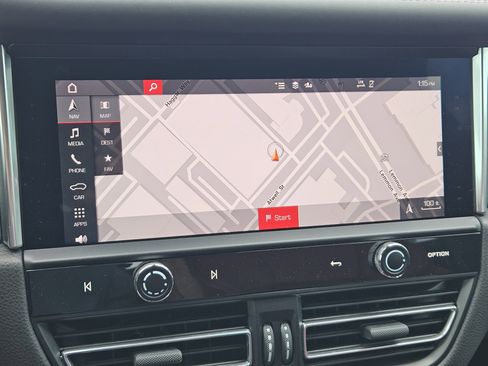 Certified 2023 Porsche Macan GTS image 17