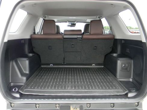 Used 2023 Toyota 4Runner Limited AWD/4WD image 23
