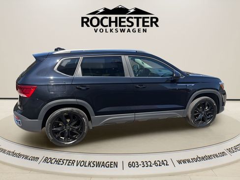 Used 2023 Volkswagen Taos SE AWD/4WD image 8