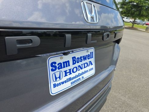 Used 2024 Honda Pilot Touring image 32