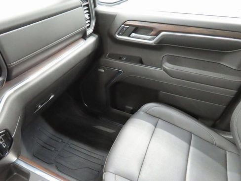 Used 2023 GMC Sierra 1500 SLT w/ SLT Premium Plus Package image 27