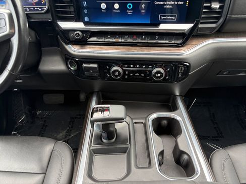 Used 2023 Chevrolet Silverado 1500 RST AWD/4WD image 18