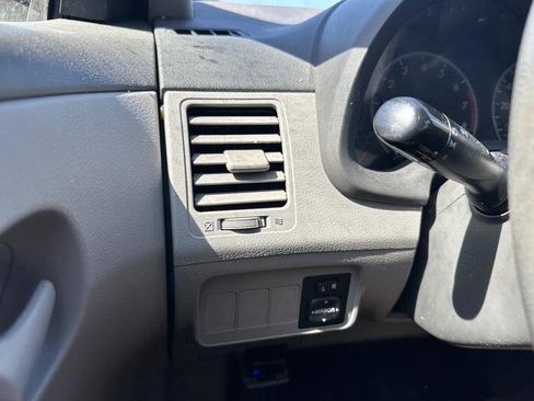 Used 2009 Toyota Corolla FWD image 34