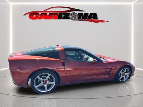 Used 2005 Chevrolet Corvette Coupe w/ Preferred Equipment Group RWD image 4