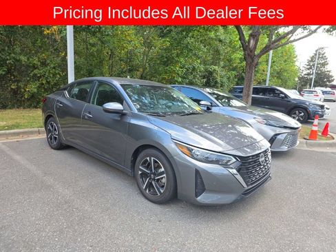 Used 2025 Nissan Sentra SV FWD image 5