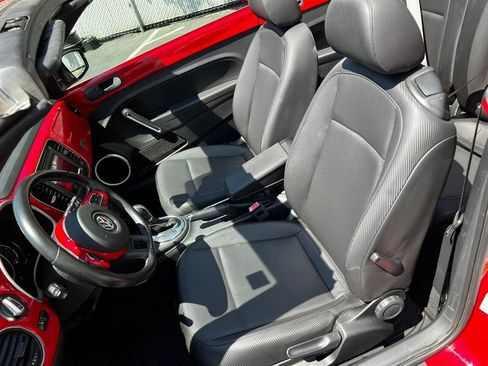 Used 2016 Volkswagen Beetle 1.8T S FWD image 18