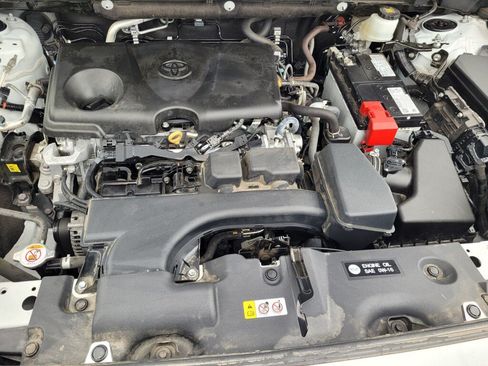 Used 2024 Toyota RAV4 XLE FWD image 9