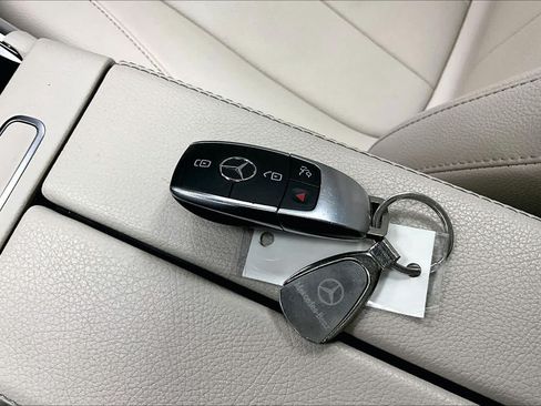 Certified 2023 Mercedes-Benz GLB 250 4MATIC image 14