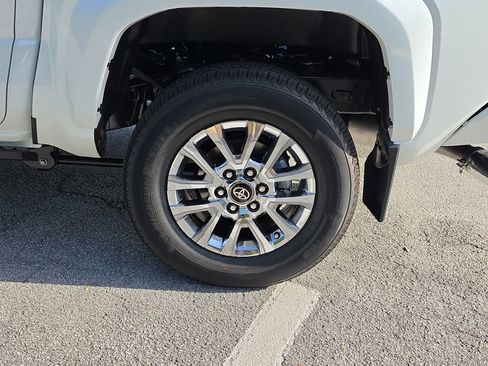 New 2026 Toyota Tacoma Limited AWD/4WD image 30