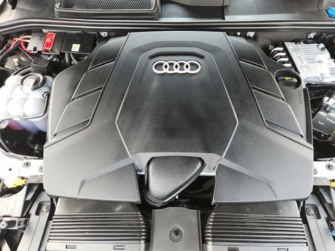Used 2025 Audi Q7 3.0T Prestige AWD/4WD image 27