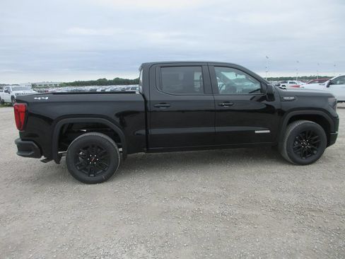 New 2026 GMC Sierra 1500 Elevation AWD/4WD image 3