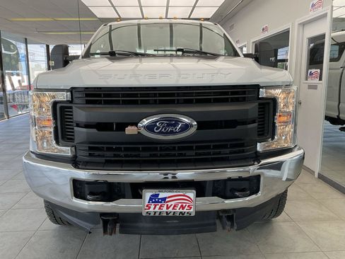 Used 2019 Ford F250 XL w/ XL Value Package AWD/4WD image 2