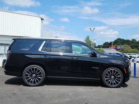New 2026 Chevrolet Tahoe High Country AWD/4WD image 6