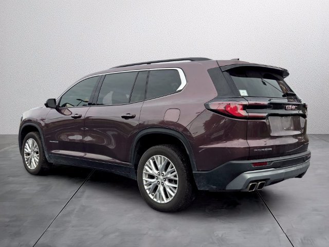 Used 2024 GMC Acadia Elevation w/ Luxury Package FWD image 3