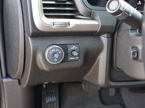 Used 2013 GMC Acadia Denali AWD/4WD image 17