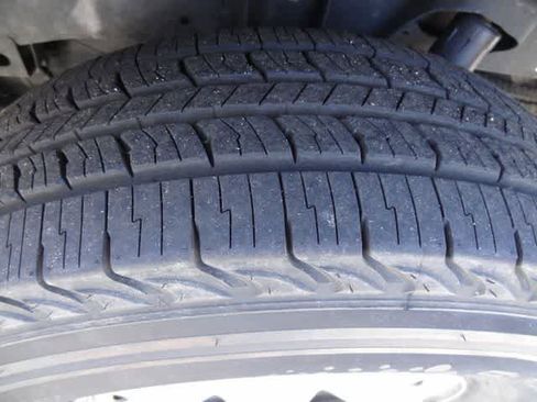 Used 2023 Toyota Tacoma SR AWD/4WD image 16