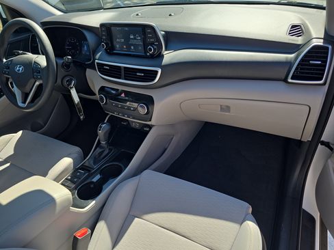 Used 2019 Hyundai Tucson SE image 11