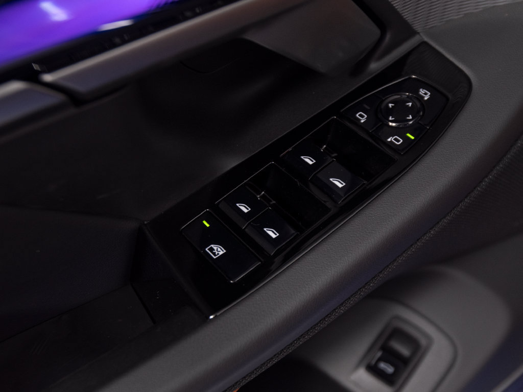 Used 2025 BMW M5 Touring AWD/4WD image 12