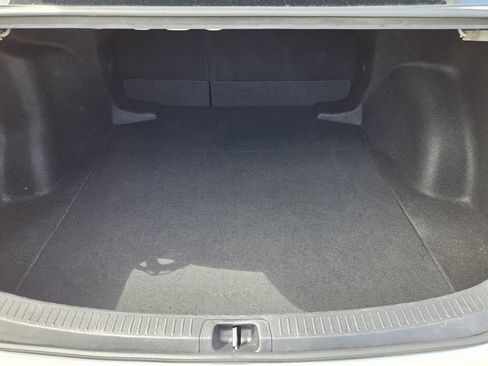 Used 2025 Toyota Corolla LE FWD image 28
