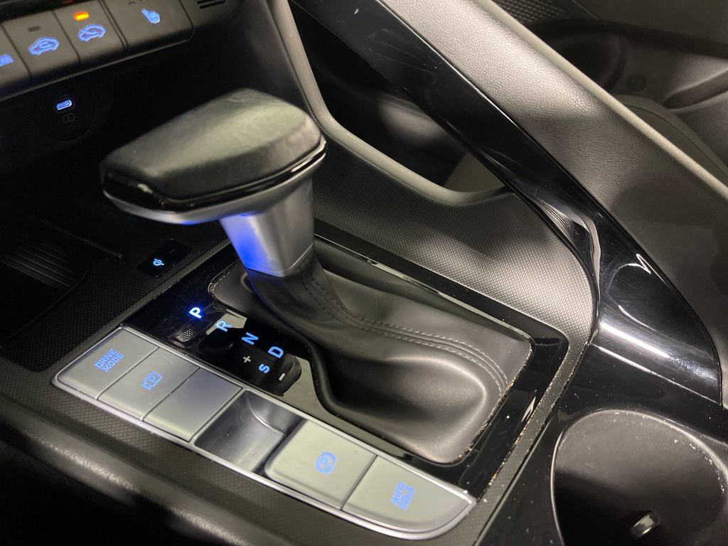 Certified 2025 Hyundai Elantra SEL FWD image 25