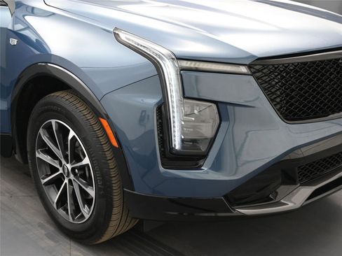 Used 2024 Cadillac XT4 Sport AWD/4WD image 17