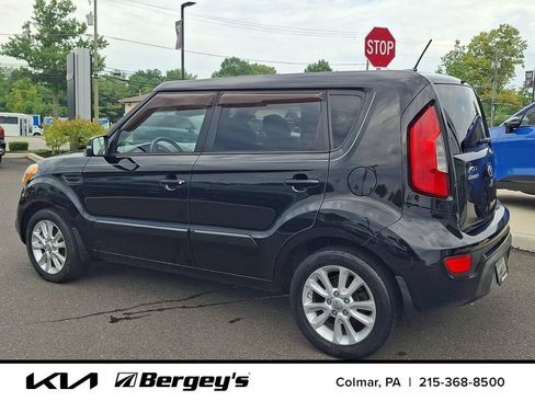 Used 2013 Kia Soul + FWD image 8