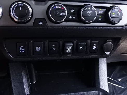 Certified 2022 Toyota Tacoma TRD Pro AWD/4WD image 32