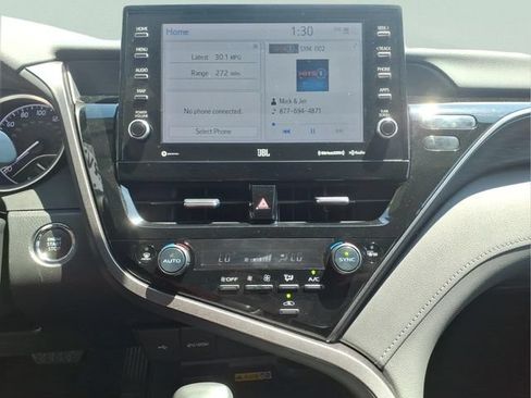 Used 2023 Toyota Camry XLE FWD image 18