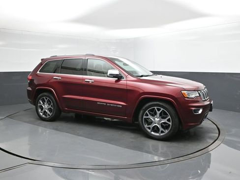 Used 2019 Jeep Grand Cherokee Overland image 17