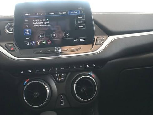 Used 2024 Chevrolet Blazer LT w/ Convenience Package image 18